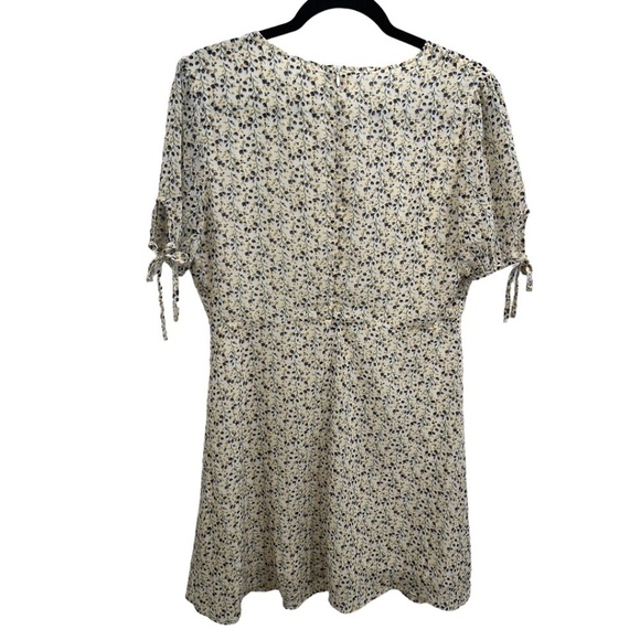 Emory Park V-Neck Short Sleeve Floral Lightweight Dress Size Large - Picture 5 of 5